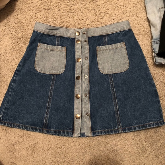 Skirt - Picture 2 of 4